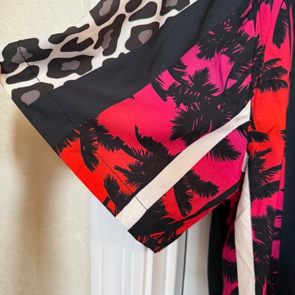 Fashion Nova Men Black/Pink Graphic  Shirt SZ XL - Picture 5 of 9